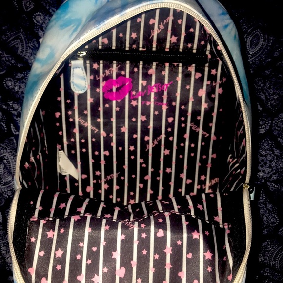 NEW Betsey Johnson Ti-Die Backpack Purse - Picture 3 of 4